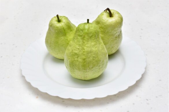 Wellhealthorganic.Com_5-Amazing-Health-Benefits-Of-Guava