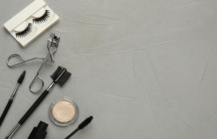 Eyelash Curler Write For Us